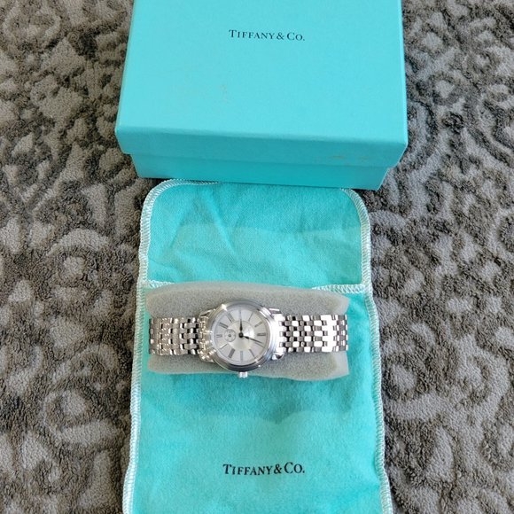 Tiffany & Co Sterling Stainless Steel Resonator Round Watch-Woman’s - Picture 10 of 10